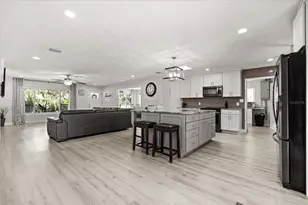 1210 E Caroline St, Tavares, FL 32778 - Photo 9