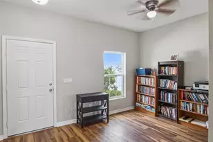 2566 Limerick Cir, Grand Island, FL 32735 - Photo 17