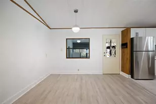 712 Jason Dr, The Villages, FL 32159 - Photo 9