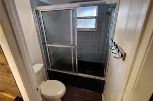 1208 Cr 463B, Lake Panasoffkee, FL 33538 - Photo 37