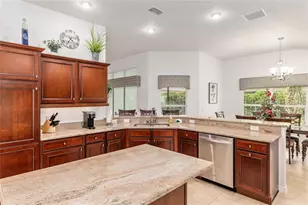 825 Ulelah St, The Villages, FL 32163 - Photo 25