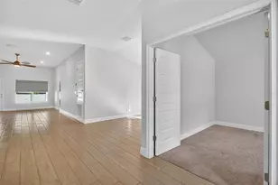 8703 SE 159th Pl, Summerfield, FL 34491 - Photo 9