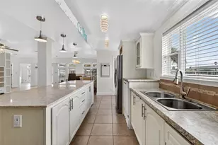 1115 Elkhart Cir, Tavares, FL 32778 - Photo 19