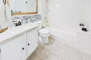 2013 Donnelly Pl, Mount Dora, FL 32757 - Photo 15