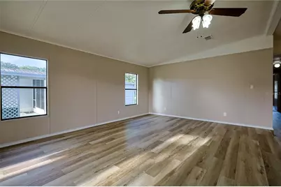 111 Sugar Maple Avenue, Wildwood, FL 34785 - Photo 9