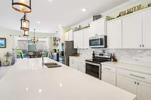 1813 Forest Glen Dr, Fruitland Park, FL 34731 - Photo 9