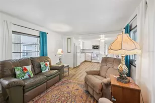 1127 Belmont Cir, Tavares, FL 32778 - Photo 11