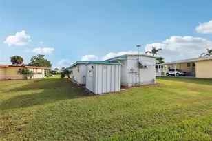 1127 Belmont Cir, Tavares, FL 32778 - Photo 35