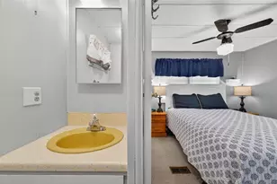 2718 Vindale Rd, Tavares, FL 32778 - Photo 33