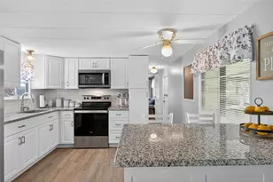 2718 Vindale Rd, Tavares, FL 32778 - Photo 13