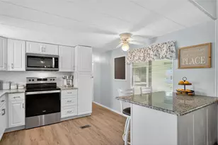 2718 Vindale Rd, Tavares, FL 32778 - Photo 15