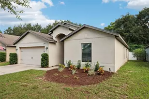 2440 Bracknell Forest Trail, Tavares, FL 32778 - Photo 3