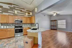 25273 Lost Oak Cir, Leesburg, FL 34748 - Photo 9