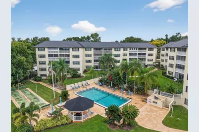 101 N Grandview Street #210, Mount Dora, FL 32757 - Photo 5