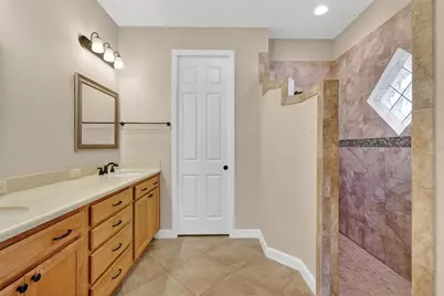 8852 Bridgeport Bay Circle, Mount Dora, FL 32757 - Photo 23