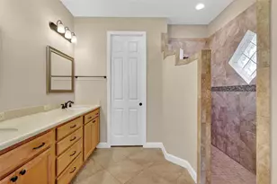 8852 Bridgeport Bay Cir, Mount Dora, FL 32757 - Photo 23