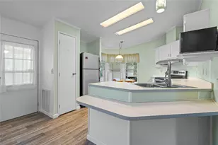 1020 Hilltop Rd, Tavares, FL 32778 - Photo 15