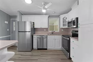 817 Hibiscus Dr, The Villages, FL 32159 - Photo 17