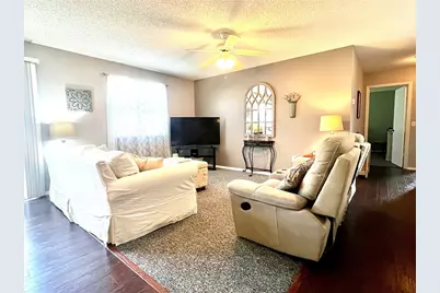 1649 Campos Drive, The Villages, FL 32162 - Photo 5