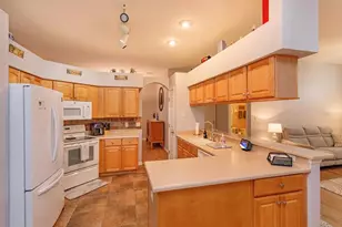 5036 Sawgrass Lake Cir, Leesburg, FL 34748 - Photo 11