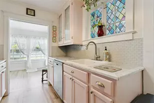 1021 E 3rd Ave, Mount Dora, FL 32757 - Photo 7