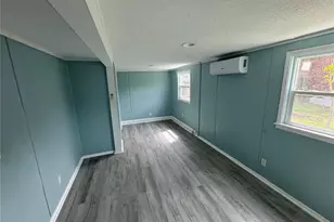 348 S Central Ave, Umatilla, FL 32784 - Photo 9