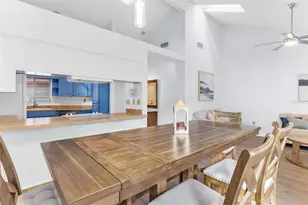 401 Clusterwood Dr, Yalaha, FL 34797 - Photo 11