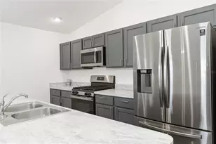 3818 Miragalia Ln, The Villages, FL 32163 - Photo 17