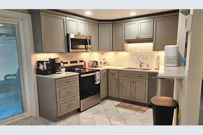 516 Villas Drive, Venice, FL 34285 - Photo 7