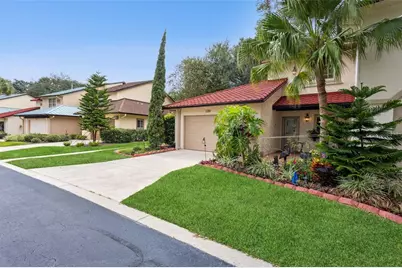 1130 Avenida De Las Casas, Lady Lake, FL 32159 - Photo 3