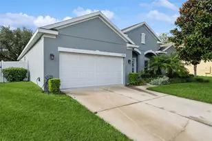 2496 Plumadore Dr, Grand Island, FL 32735 - Photo 3