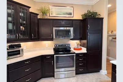 1092 Incorvaia Way, The Villages, FL 32163 - Photo 9