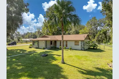 845 Cr 467, Lake Panasoffkee, FL 33538 - Photo 1