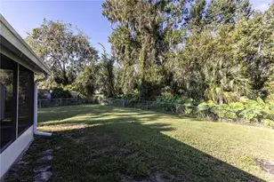 845 Cr 467, Lake Panasoffkee, FL 33538 - Photo 25