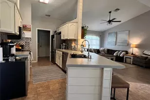 1022 Cr 463B, Lake Panasoffkee, FL 33538 - Photo 11