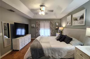 1022 Cr 463B, Lake Panasoffkee, FL 33538 - Photo 17