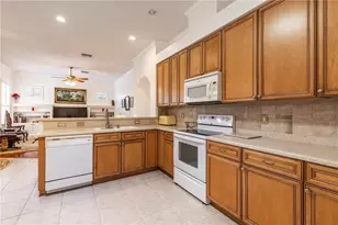 5401 Water Lily Ct, Leesburg, FL 34748 - Photo 15