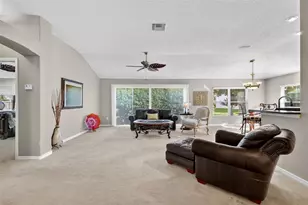 17285 SE 85th Willowick Cir, The Villages, FL 32162 - Photo 5