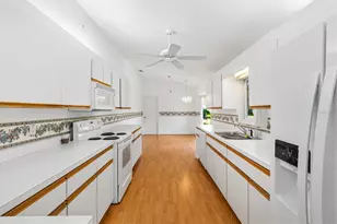 13727 SE 87th Ave, Summerfield, FL 34491 - Photo 3