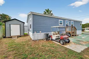 11634 Hickory Ln, Tavares, FL 32778 - Photo 35