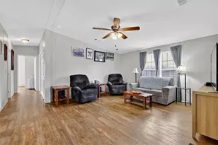 11634 Hickory Ln, Tavares, FL 32778 - Photo 3