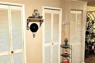 372 W Collins St, Umatilla, FL 32784 - Photo 5