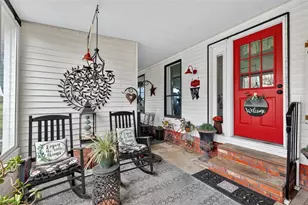 1715 Lilly Ln, Lady Lake, FL 32159 - Photo 3