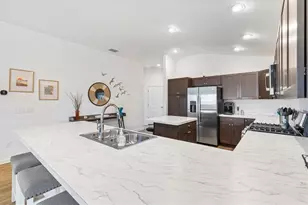 6899 Pam Pl, The Villages, FL 34762 - Photo 7