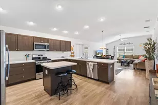 6899 Pam Pl, The Villages, FL 34762 - Photo 5