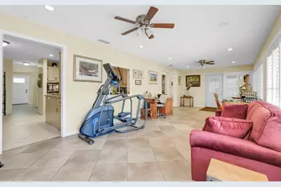 721 W Lakeshore Drive, Clermont, FL 34711 - Photo 19