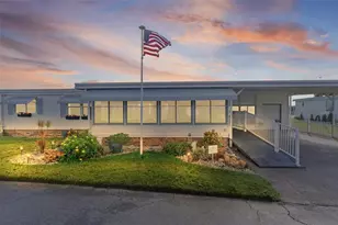 20 Captains Point, Fruitland Park, FL 34731 - Photo 1