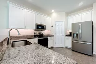 26812 Augusta Springs Cir, Leesburg, FL 34748 - Photo 17