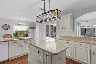 1818 Puerto Bello Dr, Lady Lake, FL 32159 - Photo 9