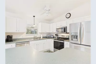 2517 Privada Drive, The Villages, FL 32162 - Photo 5